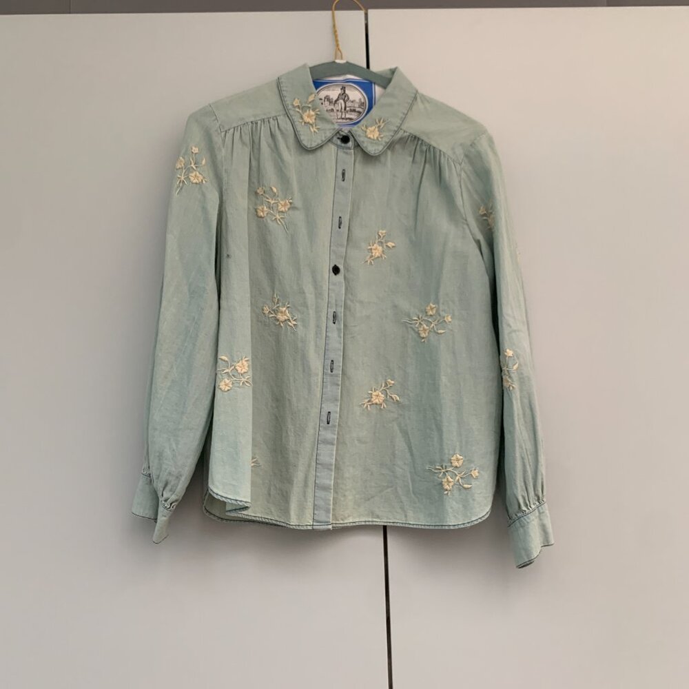 THE GREAT. Denim Embroidered Floral Blouse size 0